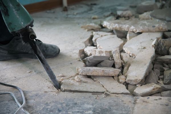 Cost of Concrete Platform Removal in Murrieta